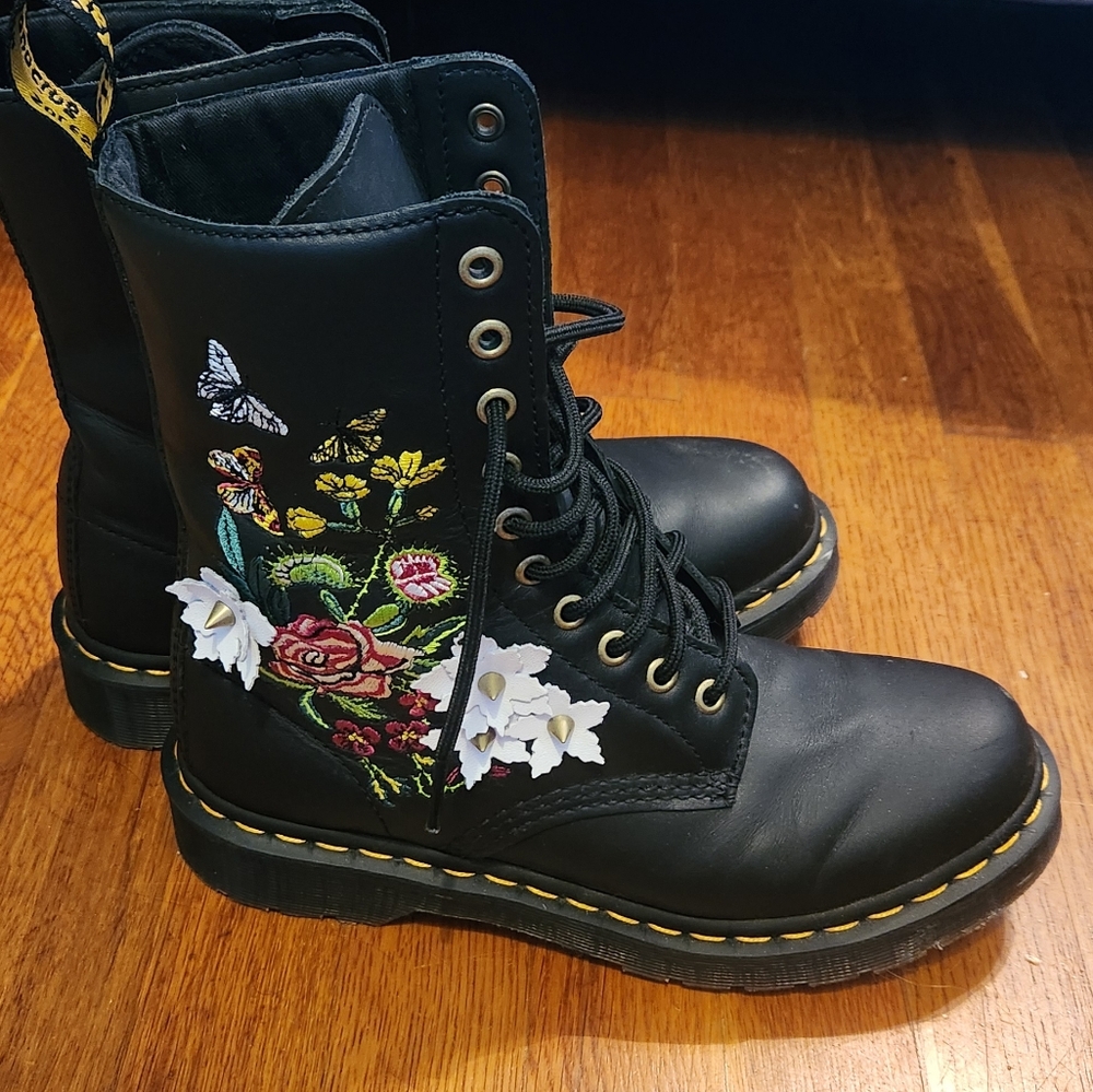 Dr martens 1490 bloom